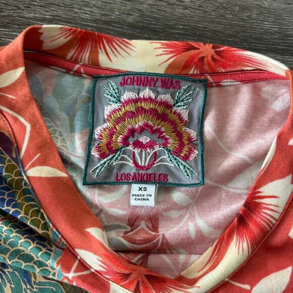 EUC Johnny Was Adalena Kimono Sleeve Tee Size XS Floral Dragon Print Stretch Top - Picture 4 of 12